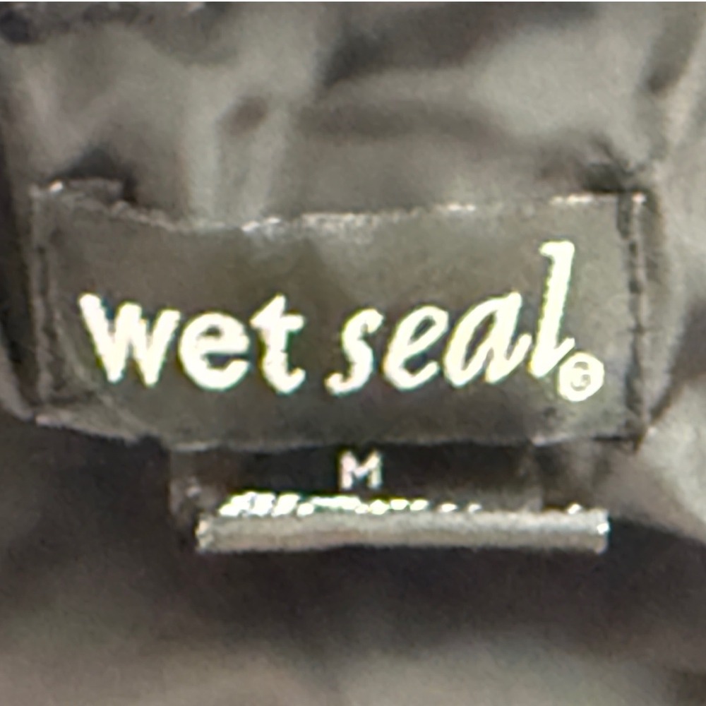 Wet Seal Womens Black Faux Fur Shag Vest Medium Sleeveless Hook Eye Closure - Picture 4 of 13
